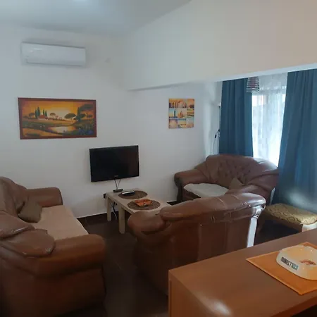 Marina Apartment *
